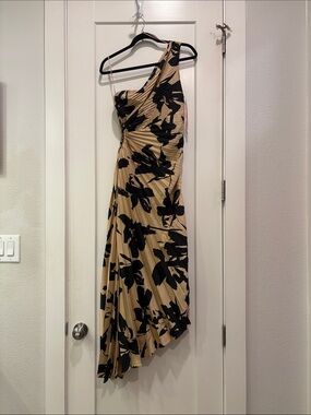 One-Shoulder Beige and Black Floral Asymmetric Formal Dress